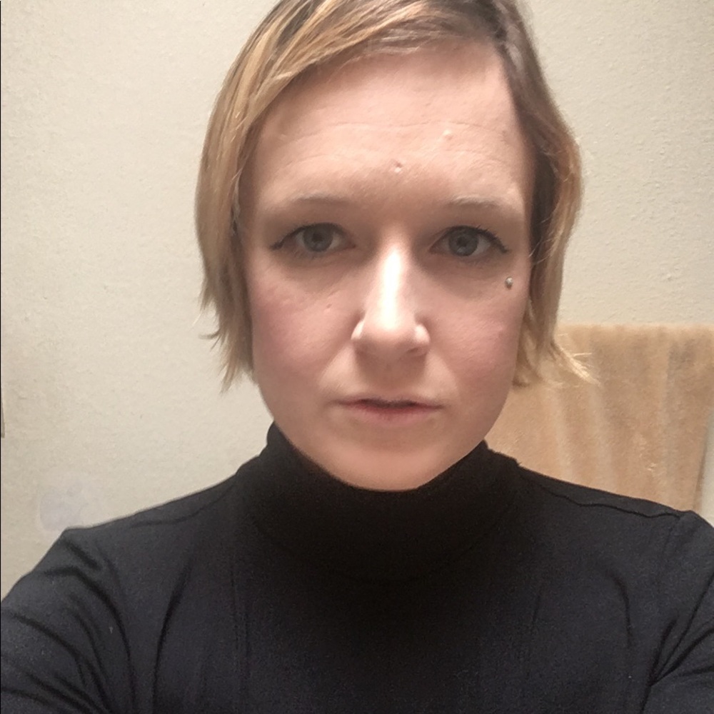 Meet your Posher, Christine
